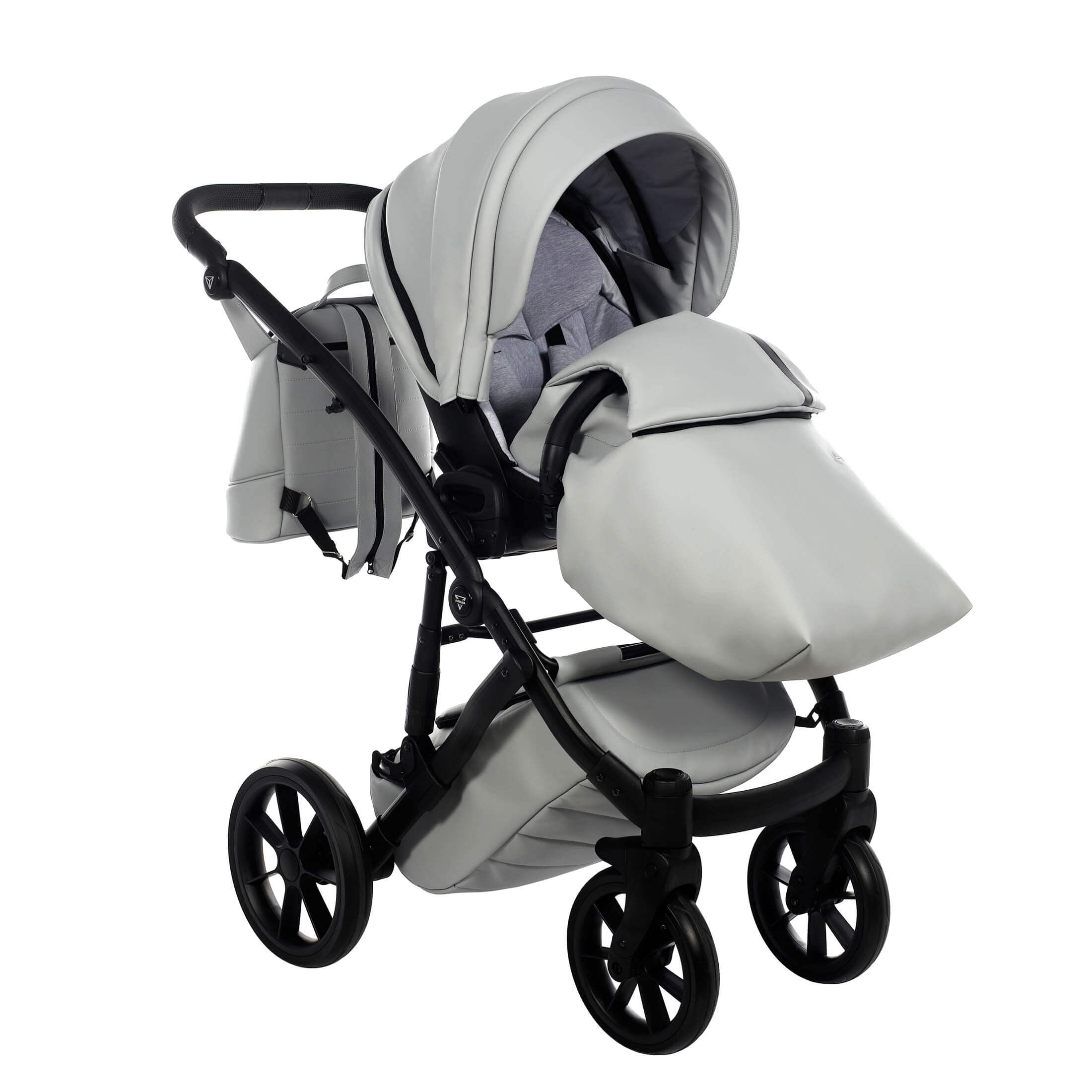 Junama Space Eco Eko wozek 2w1 wielofunkcyjny gleboko spacerowy kolor 01 jasny 27