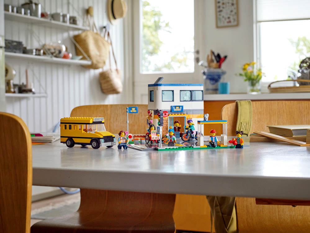 LEGO® City 60329 Dzien w szkole