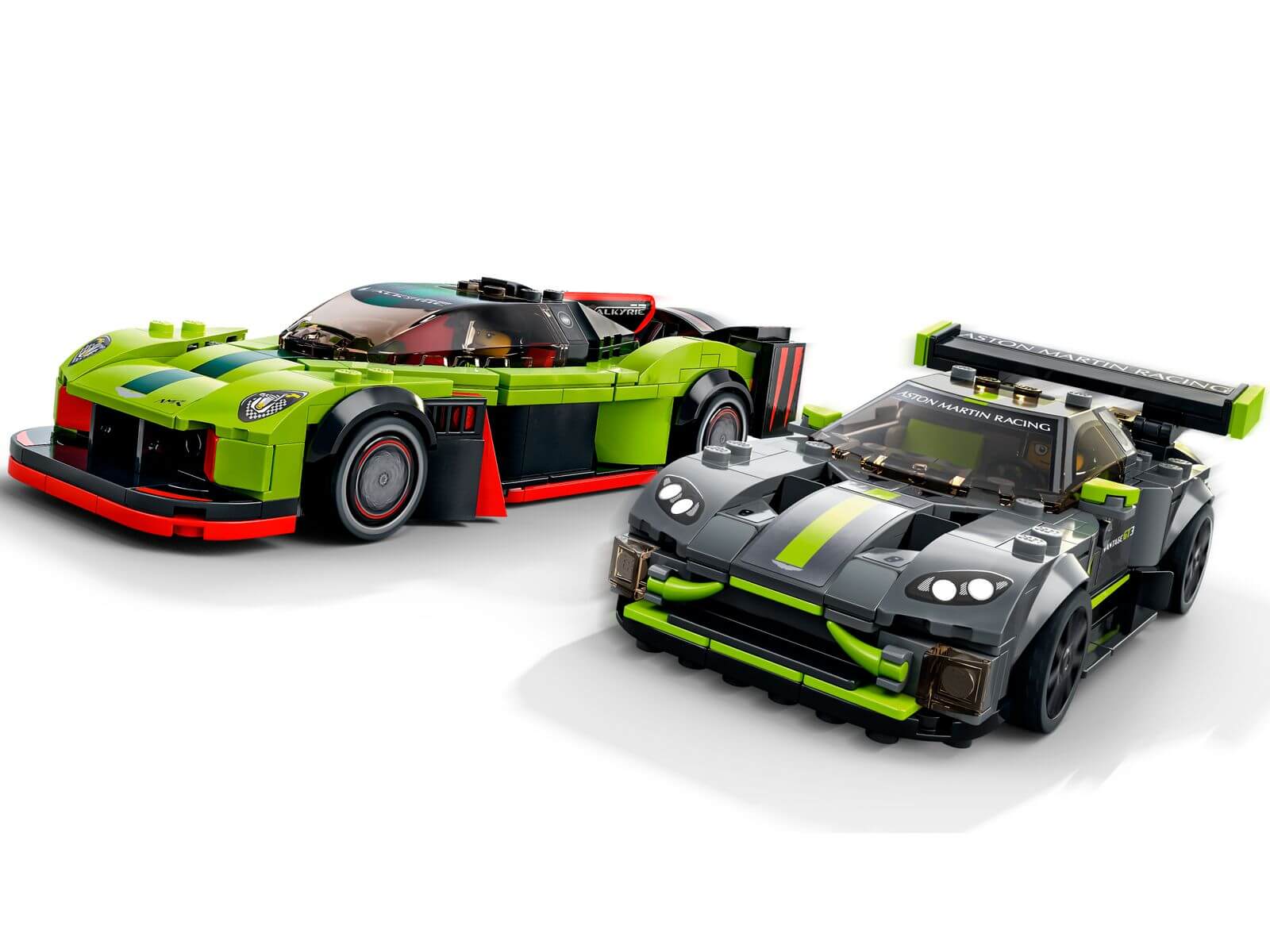 LEGO Speed Champions 76910 Dwa samochody Aston Martin Valkyrie AMR PRO i Aston Martin Vantage GT3 LEGO Speed Champions 76910 Dwa samochody Aston Martin Valkyrie AMR PRO i Aston Martin Vantage GT3