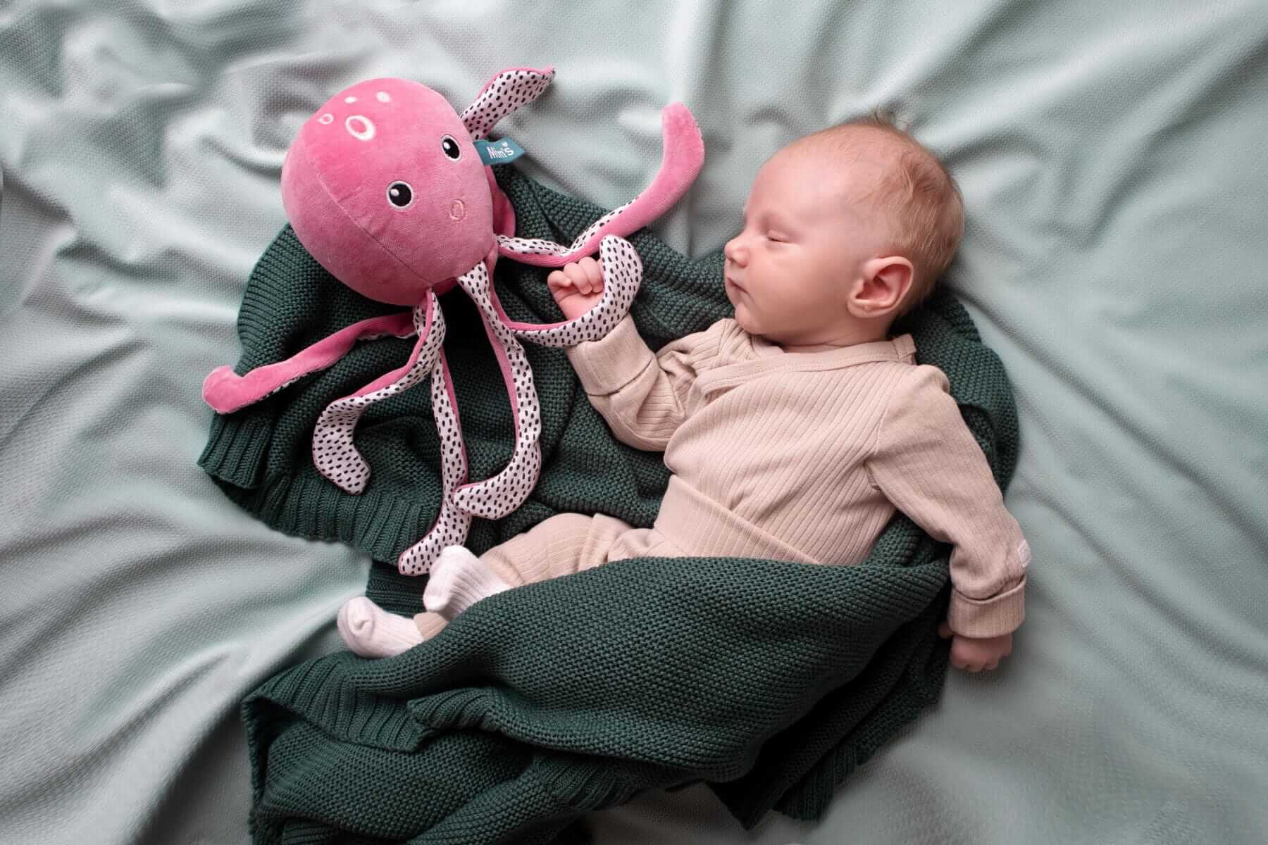 Tari pomaga niemowlęciu wyciszyć się i zasnąć dzięki dźwiękom prenatalnym