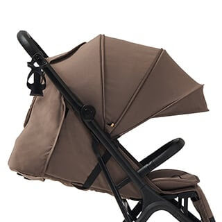 budka z wentylacją i okienkiem