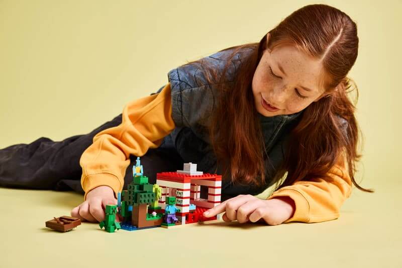 LEGO Minecraft Dom TNT w dzungli akcesoria