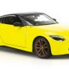 maisto nissan z 2023 model 1 24 zolty
